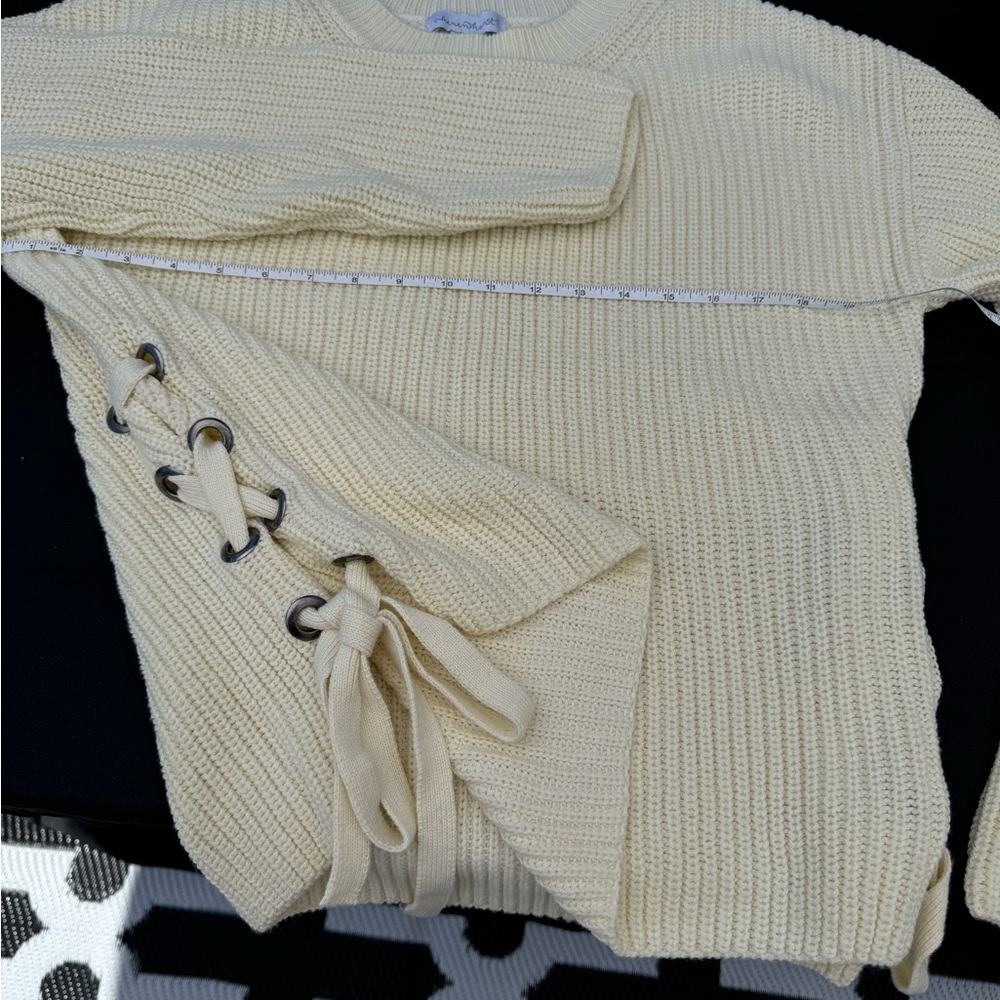 NEW (without tags) Keren Hart cream sweater, size Large with ties on the sides!